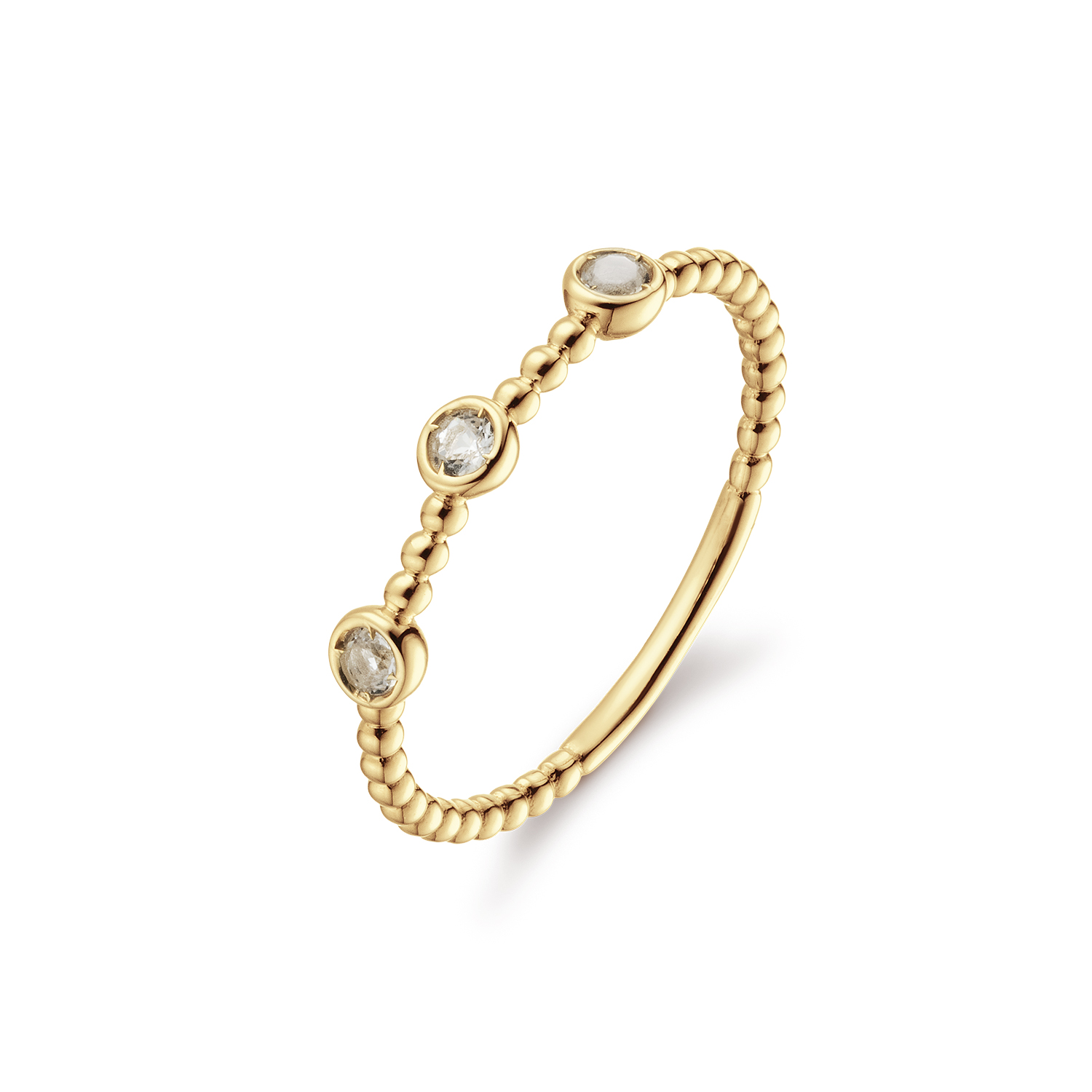 De 14 karaat gouden Triple White Topaz ring bevat 3 witte topaas edelstenen. Combineer de ring met de Dangling White Topaz ring en maak de perfecte ringstack!

Tropical Paradise
Dat Jackie van reizen houdt is geen geheim. Voor haar 14 karaat gouden sieradencollectie heeft zij zich deze keer laten inspireren door de tropen.
Haar Tropical Paradise collectie biedt een mix van elegantie en avontuur. Voel de zon schijnen waar je ook bent!

Weelderige jungles, azuurblauwe oceanen en de schittering van de zon op witte zandstranden: de ontwerpen met edelstenen zijn een weerspiegeling van Jackie’s mooiste herinneringen. Of het een dag op kantoor is of een avondje uit, deze sieraden voegen een vleugje exotische allure toe aan elke gelegenheid.

Het merk
Jackie is hét 14 karaat gouden on trend sieradenmerk. De collecties zijn geïnspireerd op de reizen die ik maak, van stedentrips tot exotische oorden. Elk gouden sieraad is helemaal van nu, handgemaakt door Europese goudsmeden en vervaardigd van overwegend gerecycled goud met echte edelstenen en zoetwaterparels. Elke collectie is dan ook met veel liefde en passie samengesteld. Mijn Jackie sieraden zijn de perfecte finishing touch voor iedere outfit!

Specificaties
- Ring 52
- Materiaal: 14 Karaat - Geelgoud - 585
- Wit topaas