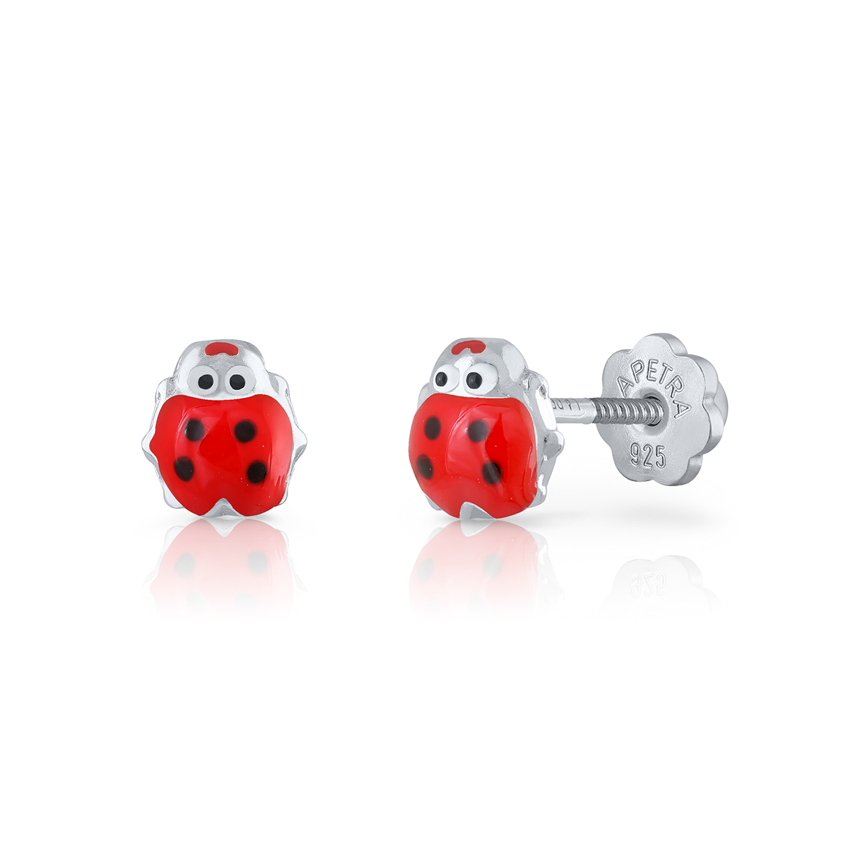 Deze schattige oorknopjes met lieveheersbeestjes zijn gemaakt van 925 sterling zilver met emaille. Wist jij dat een lieveheersbeestje een ware snelheidsduivel is? Hij beweegt zijn vleugels zo’n 85 keer per seconde en kan maar liefst een snelheid van 60 km per uur halen!

Lapetra kindersieraden
Lapetra is het nieuwste handgemaakte, zilver gerhodineerde sieradenmerk voor jonge meiden. De opvallende oorknopjes met unieke designs zijn voorzien van een schroefsluiting; deze draait stevig vast. Hierdoor verliezen ze de oorknopjes niet en kunnen ze deze zelfs comfortabel inhouden bij het slapen. Bij alle sieraden ontvang je een metalen blikje: een feestje om te geven én te krijgen!

Specificaties
  - LPLB0001
  - Oorknopjes
  - 925 sterling zilver
  - Afmeting: 0,4 x 0,5 cm