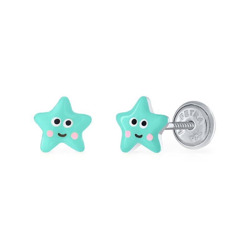 Je krijgt meteen een lach op je gezicht bij het zien van deze schattige 925 sterling zilveren oorknopjes. De oorknopjes van Lapetra hebben de vorm van een maan met hierin een vrolijk gezichtje. Super schattig! Uniek aan de oorknopjes is de handige schroefsluiting.

Lapetra kindersieraden
Lapetra is het nieuwste handgemaakte, zilver gerhodineerde sieradenmerk voor jonge meiden. De opvallende oorknopjes met unieke designs zijn voorzien van een schroefsluiting; deze draait stevig vast. Hierdoor verliezen ze de oorknopjes niet en kunnen ze deze zelfs comfortabel inhouden bij het slapen. Bij alle sieraden ontvang je een metalen blikje: een feestje om te geven én te krijgen!

Specificaties
  - LPOS0047
  - oorknopjes
  - 925 sterling zilver 
  - Afmeting: 0,5 x 0,5 cm