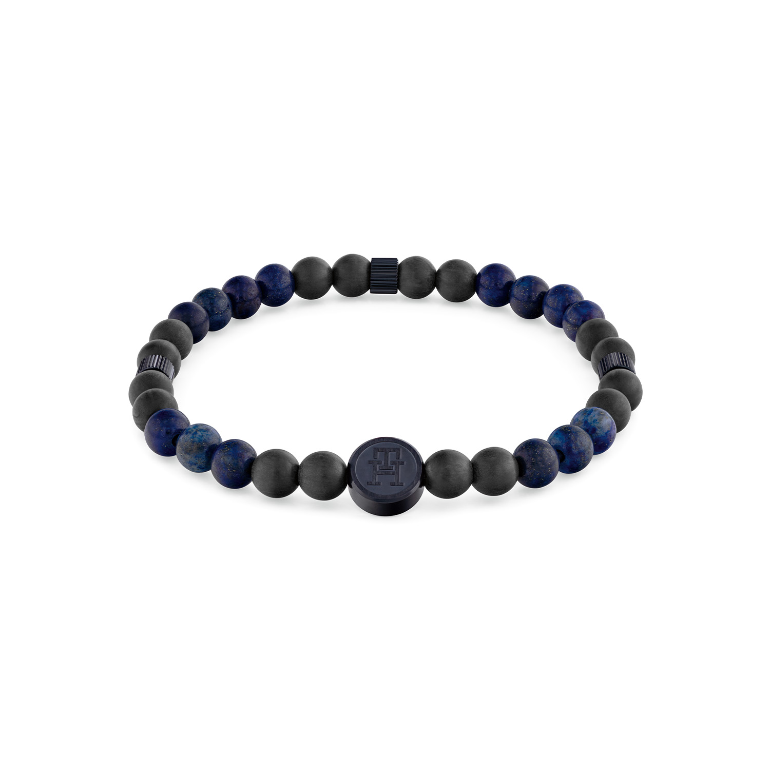 Deze armband van Tommy Hilfiger behoort tot de TH85 collectie.
Referentienummer: TJ2790626

Deze kralenarmband van Tommy Hilfiger heeft een moderne en verfijnde uitstraling dankzij de blauw LapisLazuli kralen. de kralen hebben een diameter van 6mm. Deze stijlvolle kralenarmband voegt een vleugje klasse toe aan elke uitstraling, zonder te overheersend te zijn. Het is een ideaal cadeau voor jezelf of voor een speciale man in je leven.