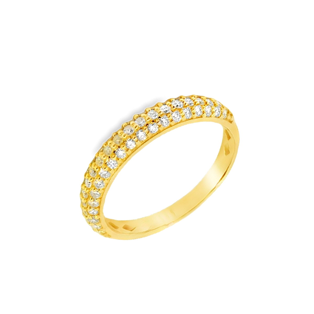 Deze verfijnde 14-karaat geelgouden ring (1.97gr) is het perfecte symbool van luxe en elegantie. Het warme geelgoud geeft de ring een klassieke, tijdloze uitstraling, terwijl de stralende diamant in het midden een adembenemende schittering toevoegt. De diamant is zorgvuldig geplaatst om zijn pracht te maximaliseren, waardoor de ring een subtiele, maar krachtige uitstraling krijgt.
Deze ring is de ideale keuze voor wie op zoek is naar een elegant sieraad voor een speciale gelegenheid of als een verfijnde toevoeging aan je dagelijkse stijl. Het minimalistische ontwerp benadrukt de schoonheid van de diamant, waardoor de ring zowel eenvoudig als opvallend is.
Met zijn perfecte combinatie van verfijning en schittering is deze geelgouden ring met diamant een must-have voor elke sieradencollectie. 
De ring is verkrijgbaar in meerdere afmetingen.