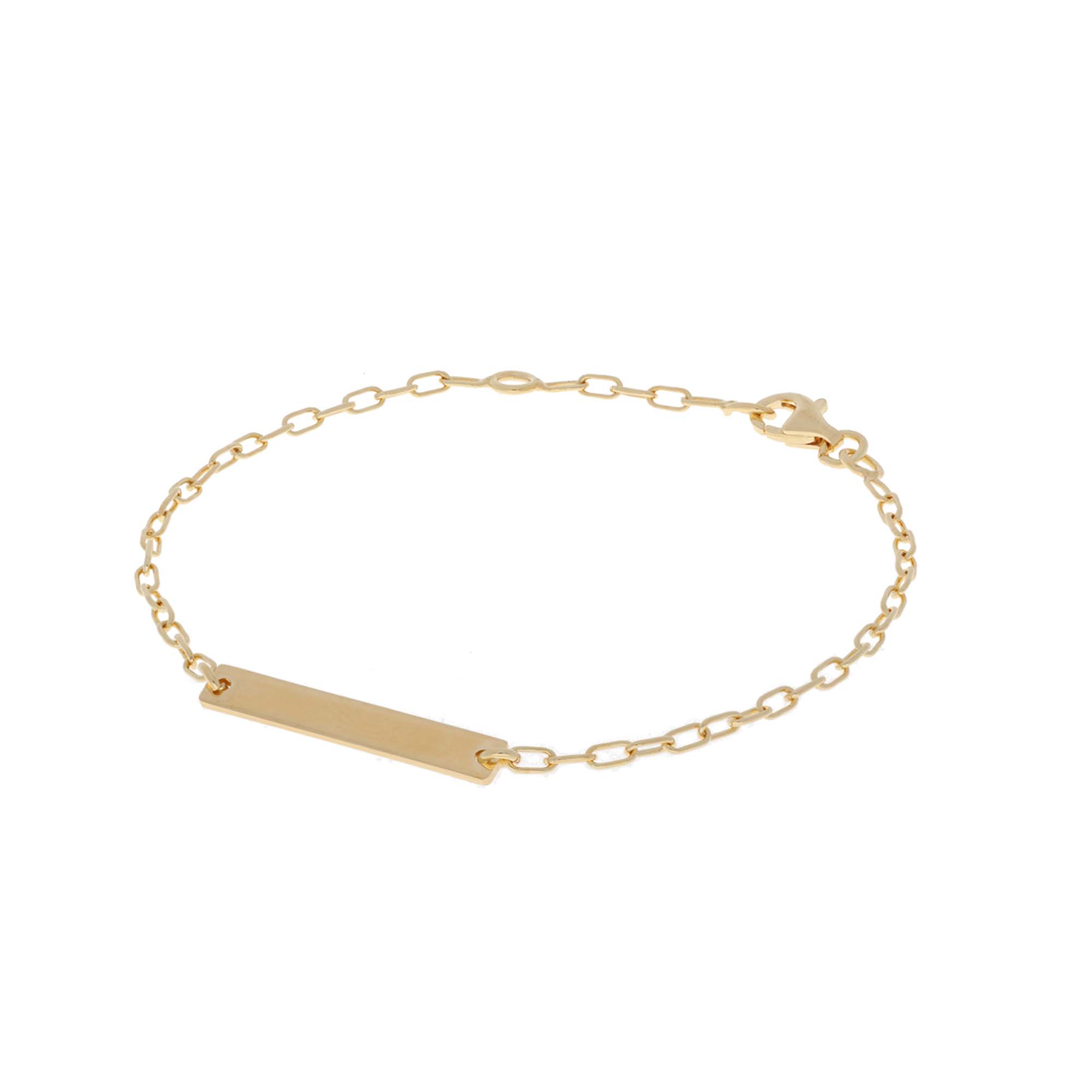 Prachtige 925 sterling zilveren armband met een tijdloos karakter. De armband bestaat uit een ankerschakel met in het midden een plaatje van 4 x 25mm. Met welke andere sieraden combineer jij deze armband?

GLOW
Benadruk jouw stijl met de verfijnde sieraden van GLOW en laat je inspireren door de uitgebreide collectie 14 karaats gouden sieraden van de hoogste Europese kwaliteit. Ontworpen om elke dag te dragen. Naast tijdloze ontwerpen bestaat de collectie ook uit hippe sieraden; zoals minimalistische gouden kettingen en afische oorknopjes. Wil je een beetje extra stralen? Kies dan voor flonkerende zirkonia of ga voor luxe met onze geraffineerde diamanten sieraden.
  
  Specificaties
  - 104.8378.19
  - Armband
  - 925 sterling zilver met gouden laagje
  - Lengte verstelbaar: 17 - 19cm