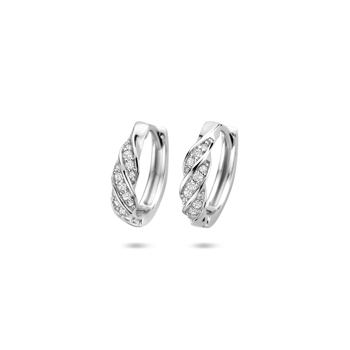 Gerhodineerd 925 zilveren klapoorringen met zirkonia. De klapoorringen hebben een afmeting van 15x4mm.