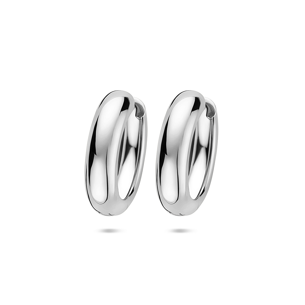 Gerhodineerd 925 zilveren klapoorringen met een afmeting van 25x7mm.