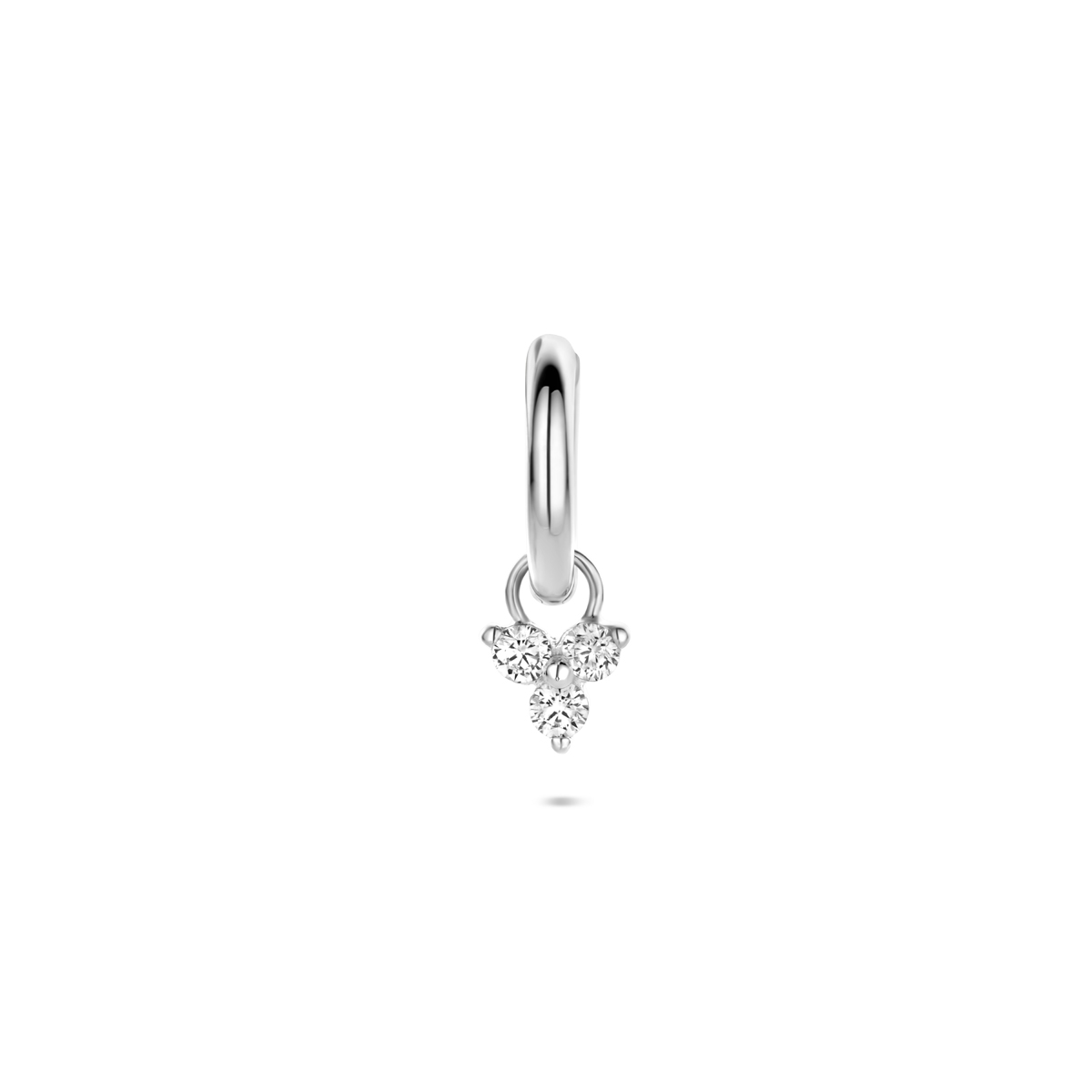 Gerhodineerd 925 zilveren oorring uitgevoerd met zirkonia. De oorring heeft een afmeting van 13x2mm en wordt per stuk verkocht.