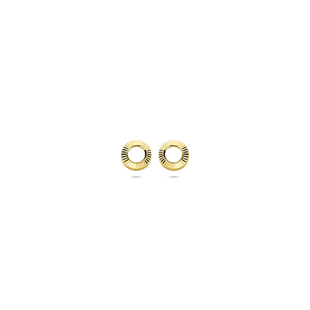 14k Geelgouden oorknoppen met een diameter van 4.5mm.