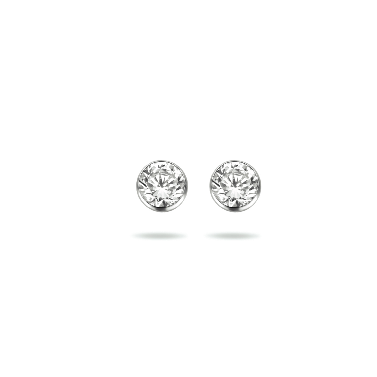 Gerhodineerd zilveren oorknoppen met zirkonia. 
Zetting: solitaire (kastzetting)