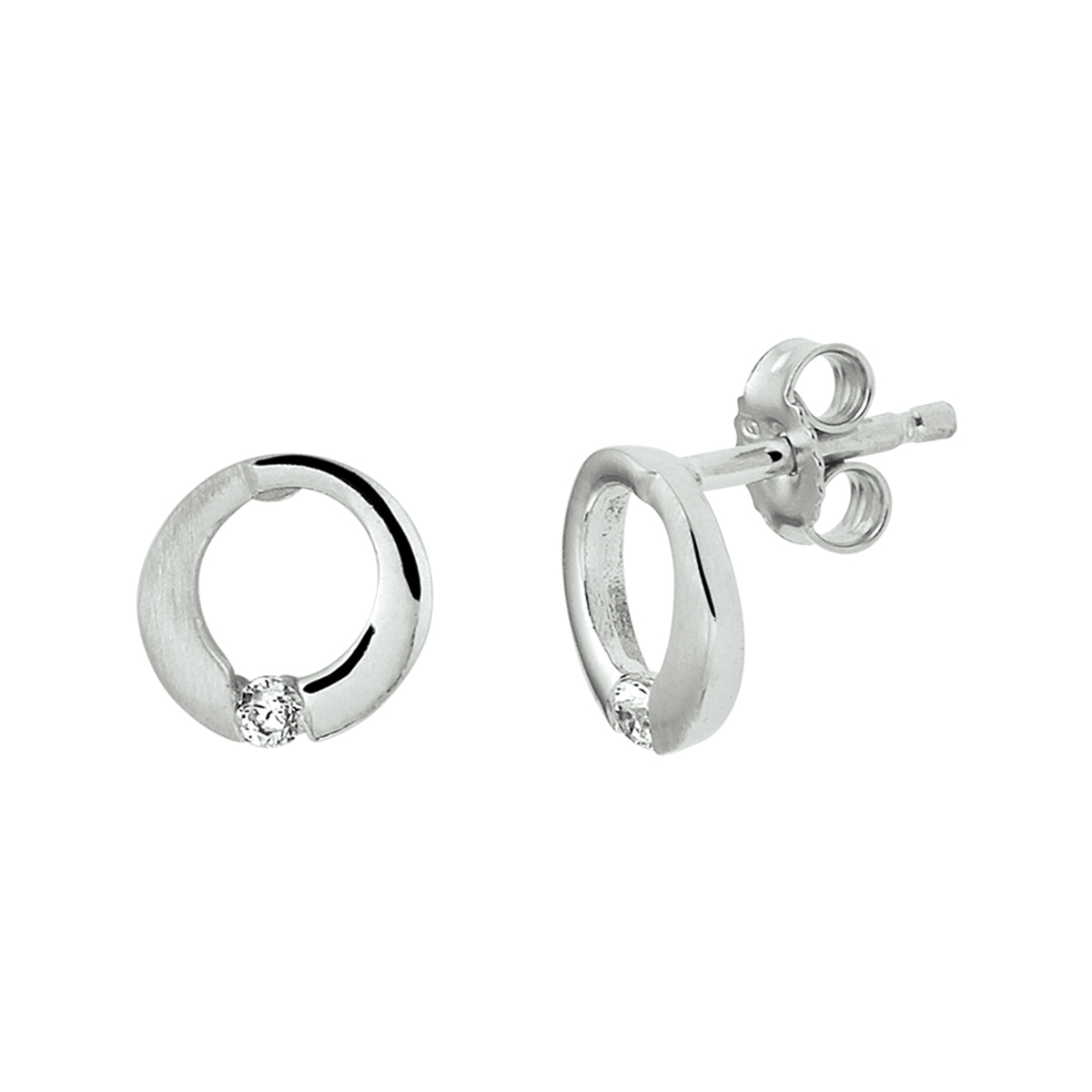 Gerhodineerd zilveren oorknoppen uitgevoerd met een heldere zirkonia. De oorknoppen hebben een poli/matte afwerking en een diameter van 8mm.