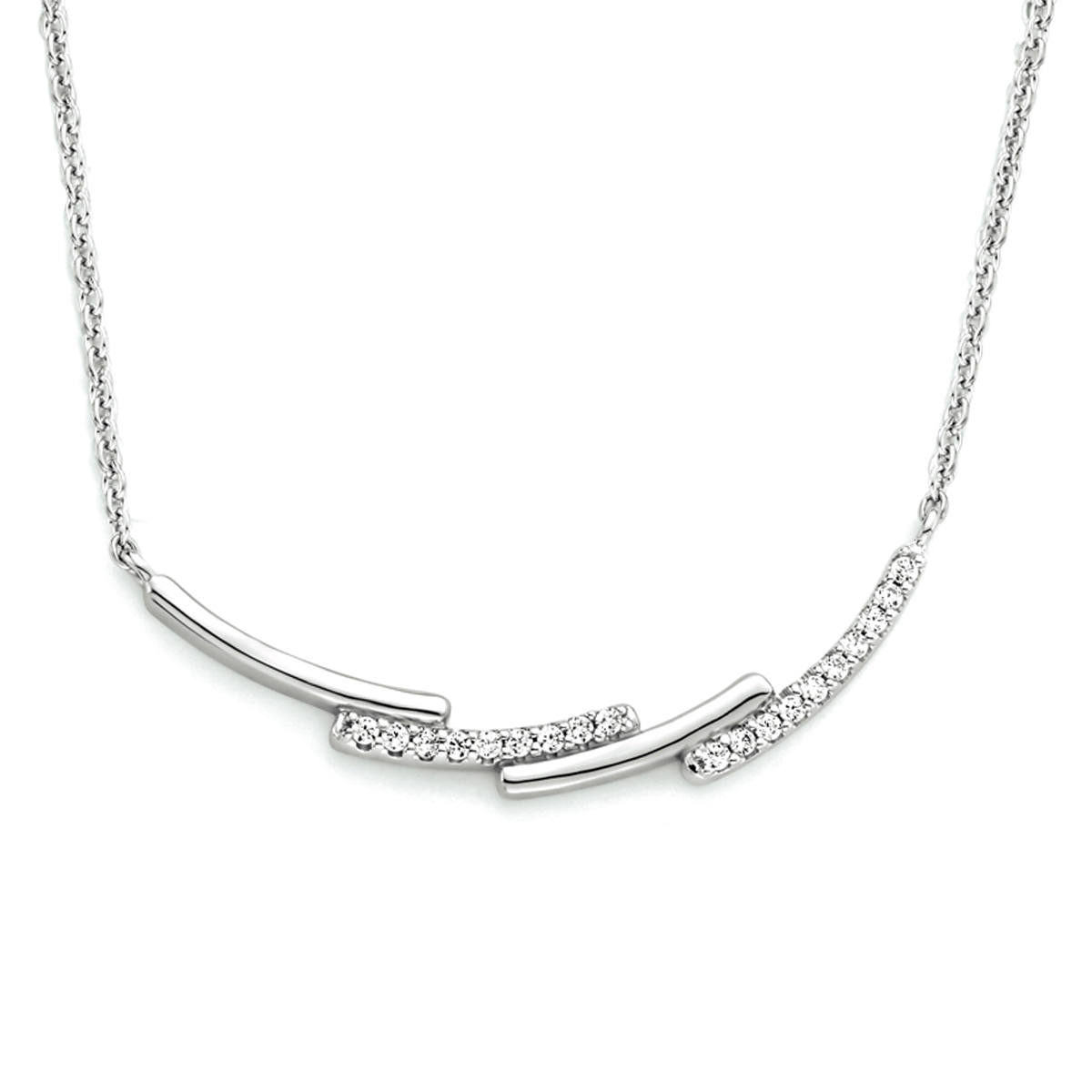 Gerhodineerd 925 zilveren collier uitgevoerd met een schitterende zirkonia rij. Het collier heeft een draaglengte van 42cm met een extensie van 3cm en een stevige karabijn sluiting.