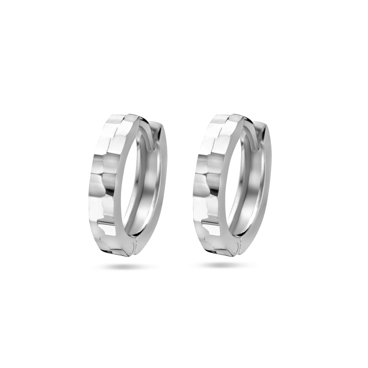 Gerhodineerd 925 zilveren klapoorringen met een afmeting van 14x2.5mm.