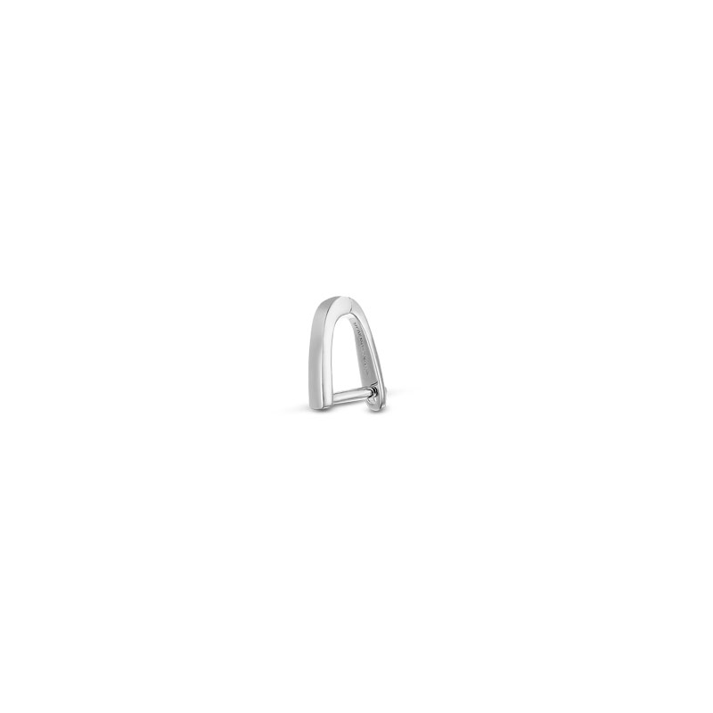 Ervaar luxe en veelzijdigheid met deze 925 zilveren hangers, prachtig afgewerkt in rhodium. Verander je stijl gemakkelijk en voordelig door ze te combineren met een zorgvuldig geselecteerde verzameling natuurlijke stenen of kristallen. Niet alleen zijn er diverse kleuren en vormen beschikbaar voor elke steensoort, maar onze nieuwe collectie natuurstenen sluit nu naadloos aan bij de MY iMenso medaillonstenen, wat je nog meer keuzemogelijkheden biedt voor personalisatie.
Dankzij het innovatieve kliksysteem kun je stenen op een eenvoudige en voordelige manier verwisselen. Met slechts een zachte druk op de pin is her veranderen van de steen eenvoudig.

