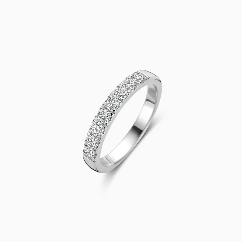 witgouden Blush rijring met 0.56ct LG diamant mt56