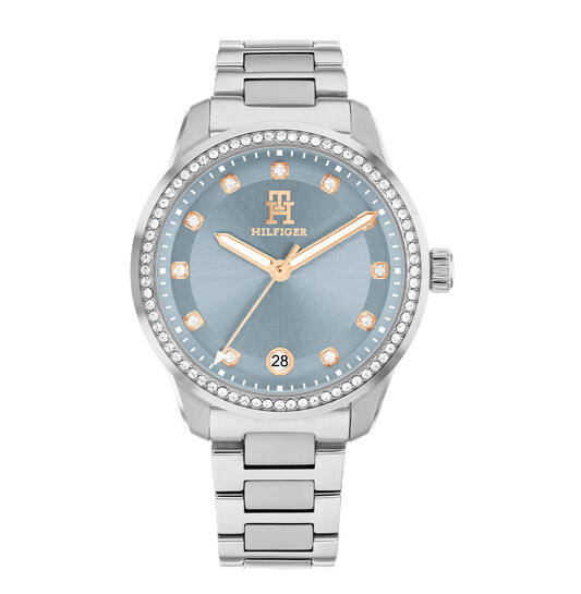Dit Tommy Hilfiger horloge behoort tot de TH85 Crystals collectie.
Referentienummer: TH1782795

Dit Chique Tommy Hilfiger horloge maakt elke outfit compleet. Het horloge heeft een stalen kast en band en heeft een diameter van 36MM. De blauwe wijzerplaat is versierd met goudkleurige wijzers en het goudkleurige Tommy Hilfiger horloge. De bezel is compleet versierd met zirkonia's, evenals de indexen. Dit horloge is ideaal voor zowel zakelijke als formele gelegenheden. Draag het met een chique avondjurk voor een glamoureuze uitstraling of combineer het met je zakelijke outfit voor een verfijnde en professionele look.