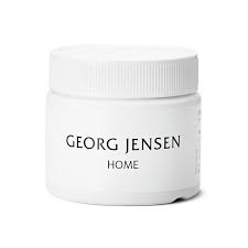 Staal polijst pasta speciaal voor onderhoud van alle stalen living artikelen van Georg Jensen. Exclusief bij ons verkrijgbaar.