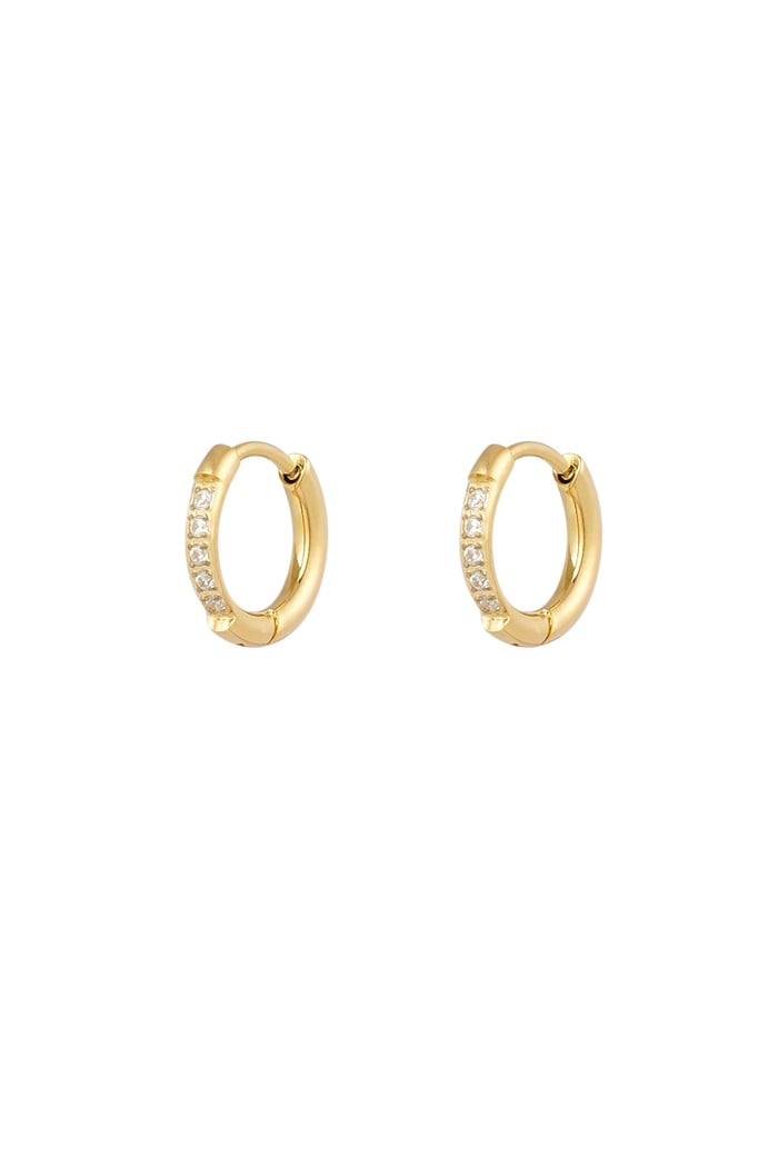 Made of rhinestone and stainless steel, so it won't discolour!
The earring is 1.1 cm by 1.1 cm