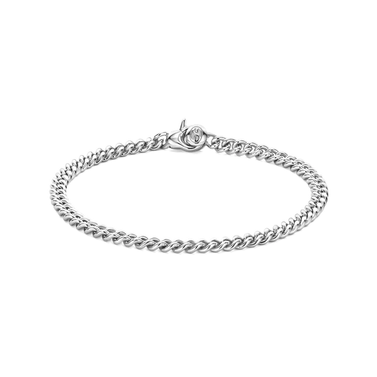 Voeg een vleugje verfijning toe aan je stijl met de TI SENTO schakelarmband 23055SI, een toonbeeld van minimalistische elegantie. Vervaardigd uit premium 925 sterling zilver, is dit schakelontwerp zowel tijdloos als veelzijdig. De verfijnde schakels creëren een strakke, vloeiende silhouet, vastgezet met onze kenmerkende sluiting voor comfort en duurzaamheid.