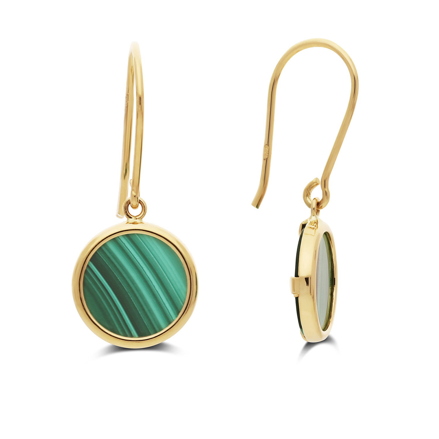 Deze oorhangers met malachiet edelsteen van Glow zijn prachtig in combinatie met het bijpassende collier. De oorhangers zijn gemaakt van 14 karaat goud en hebben een diemeter van 11mm.

GLOW
Benadruk jouw stijl met de verfijnde sieraden van GLOW en laat je inspireren door de uitgebreide collectie 14 karaats gouden sieraden van de hoogste Europese kwaliteit. Ontworpen om elke dag te dragen. Naast tijdloze ontwerpen bestaat de collectie ook uit hippe sieraden; zoals minimalistische gouden collieren en grafische oorknopjes. Wil je een beetje extra stralen? Kies dan voor flonkerende zirkonia of ga voor luxe met onze geraffineerde diamanten sieraden.
  
  Specificaties
  - 208.1452.00
  - Oorhangers
  - 14 karaat geelgoud
  - Met malachiet edelsteen
  - Diameter: 11mm