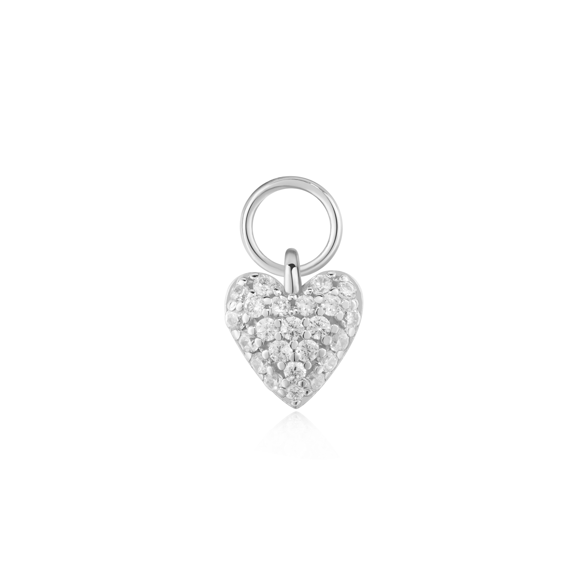 Draag je hart op je oorbellen om moeiteloos te mixen en matchen met andere studs en oorbellen. Deze sierlijke mini oorbel charm is gemaakt van pavé gezette cubic zirconia en geeft elk ensemble een sprankelend accent.

HET MERK
Geïnspireerd door de laatste fashion trends is Ania Haie het toonaangevende sieradenmerk voor hoogkwalitatieve maar ook betaalbare zilveren sieraden, zonder op de kwaliteit in te leveren. Iedere collectie is gebaseerd op de laatste catwalktrends, waardoor Ania Haie snel tot hét sieradenmerk voor stijlbewuste consumenten is verkozen. Elk sieraad wordt ontworpen om te combineren met andere sieraden waardoor je je eigen look kunt creëren. Maar ook zijn Ania Haie sieraden opvallend genoeg om op zichzelf te dragen.

SPECIFICATIES
- Ania Haie
- Oorbedels
- 925 zilver met gold/ rhodium plating
- AH EC060-05H