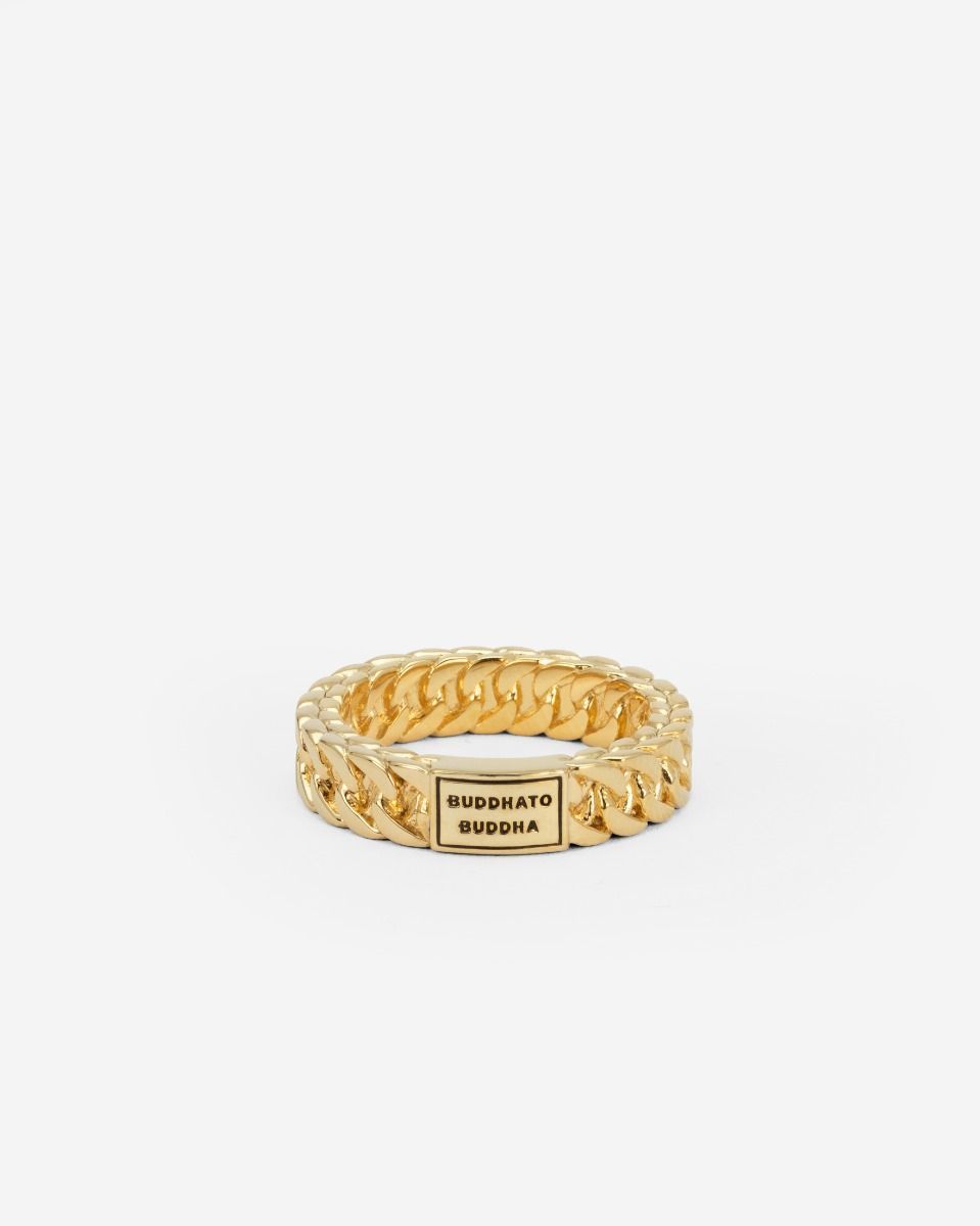 Deze prachtige Buddha tot Buddha ring Esther Small maat 17 is vervaardigd van hoogwaardig zilver en wordt gekenmerkt door de unieke gevlochten structuur. De ring heeft een tijdloos design en is met de hand gemaakt door ervaren ambachtslieden. Draag deze ring als een statement piece op zichzelf of combineer hem met andere sieraden voor een speelse look. Met deze ring voeg je een vleugje luxe toe aan elke outfit.