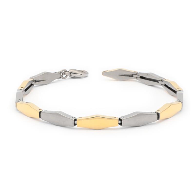 Bicolor titanium armband van het merk Boccia, de armband heeft een mat/glans afwerking.

De armband heeft een lengte van 20cm maar kan eventueel ingekort worden.