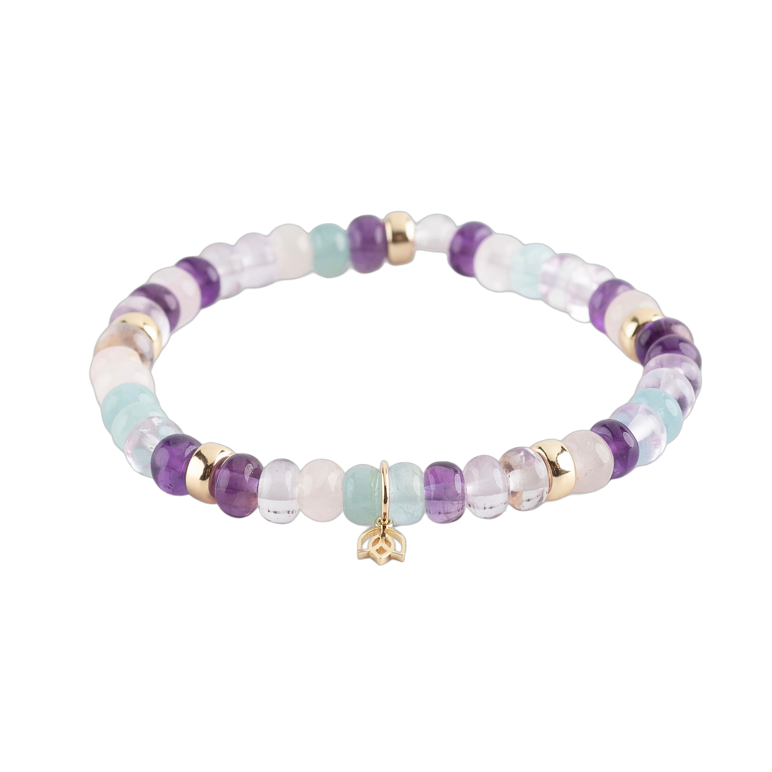 Y&G Edelsteen armband met ametist, aquamarijn en rose kwarts edelstenen (6x4mm kralen) en Vijf 14 krt gouden beads & tulp logo.
Onze armbanden hebben een luxe uitstraling, zijn perfect om solo te dragen, maar je kunt ze uiteraard ook combineren.