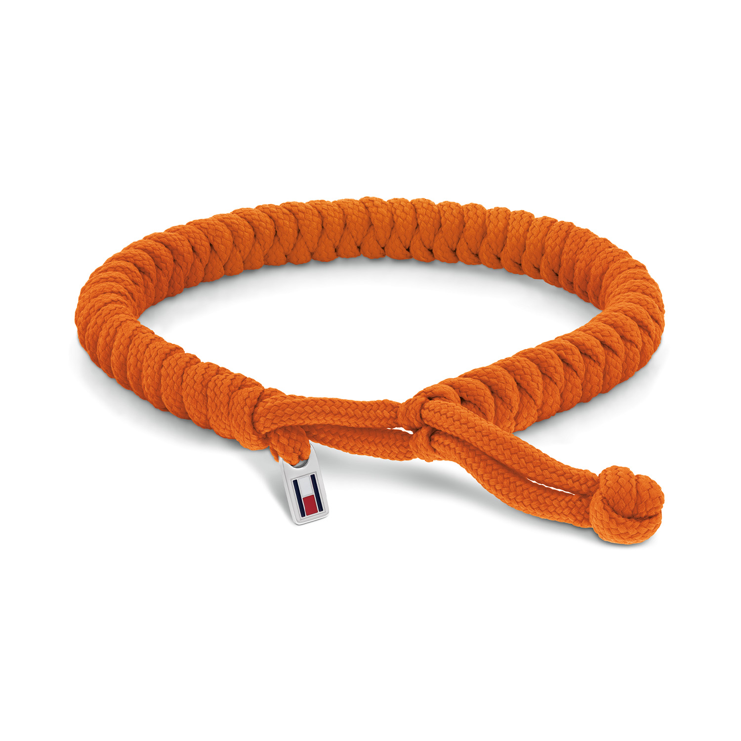 Tommy Hilfiger Jewels TJ2790595 Armband Heren Nylon 19cm
Deze armband van Tommy Hilfiger uit de jewelry serie AXEL met nr: TJ2790595 is een opvallend model. De oranje gevlochten nylon heren armband heeft een aparte treksluiting. Aan de armband hangt een plaatje met het Tommy logo en de lengte is 19cm. Ook leuk te combineren met andere sieraden van Tommy Hilfiger.

Het merk:
Tommy Hilfiger is wereldwijd één van de grootste designer lifestyle merken en is internationaal bekend om haar classic American cool stijl. De sieraden zijn voor dames en heren met een eigen stijl, die niet bang zijn om dit aan de wereld te laten zien.

Specificaties:
- Nylon armband oranje
- Gevlochten met knoopsluiting
- Lengte 19cm
- Heren sieraad