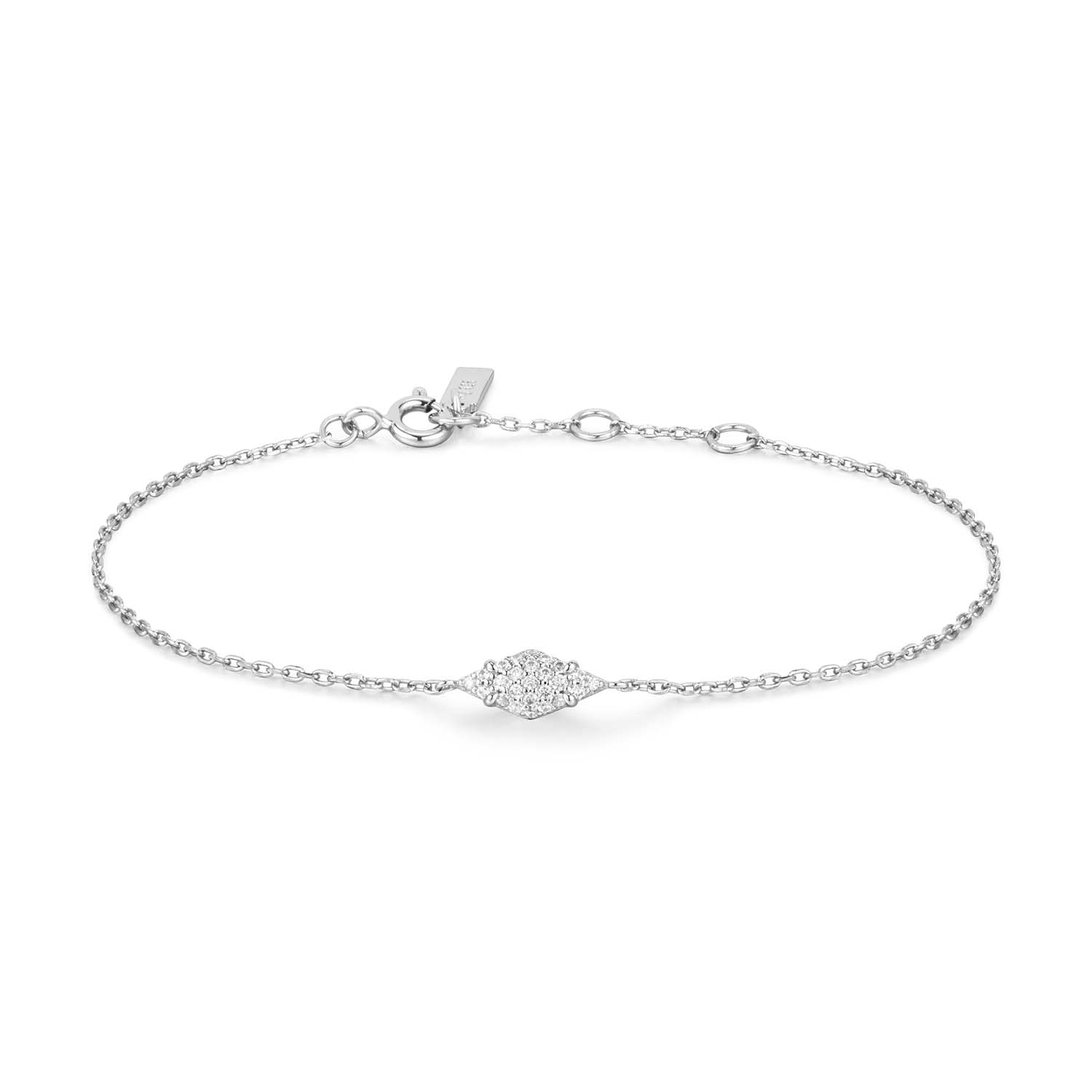 AH B061-01H
 Geef je look dit seizoen trendy details met deze sprankelende pavé armband. De klassieke, delicate ketting is perfect om te combineren met je sierlijke armbanden.

HET MERK
Geïnspireerd door de laatste fashion trends is Ania Haie het toonaangevende sieradenmerk voor hoogkwalitatieve maar ook betaalbare zilveren sieraden, zonder op de kwaliteit in te leveren. Iedere collectie is gebaseerd op de laatste catwalktrends, waardoor Ania Haie snel tot hét sieradenmerk voor stijlbewuste consumenten is verkozen. Elk sieraad wordt ontworpen om te combineren met andere sieraden waardoor je je eigen look kunt creëren. Maar ook zijn Ania Haie sieraden opvallend genoeg om op zichzelf te dragen.

SPECIFICATIES
- Ania Haie
- Armband fijn Zirkonia
- 925 zilver met gold/ rhodium plating
- Lengte 18,5cm
- AH B061-01H