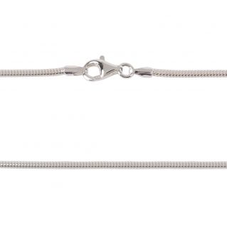 De Slangenketting is gemaakt in zilver met een lengte van 42cm. Hij valt soepel en mooi rond de hals. Je kan dit in eenvoud zo dragen of gecombineerd met een hanger.