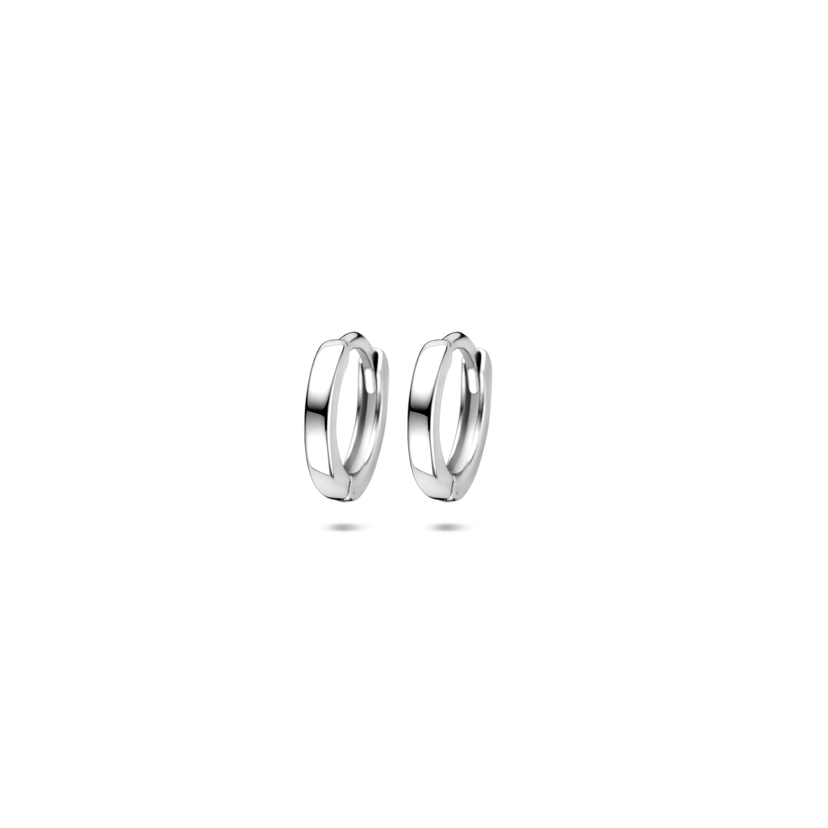 Gerhodineerd 925 zilveren klapoorringen met een afmeting van 10x1.6mm.