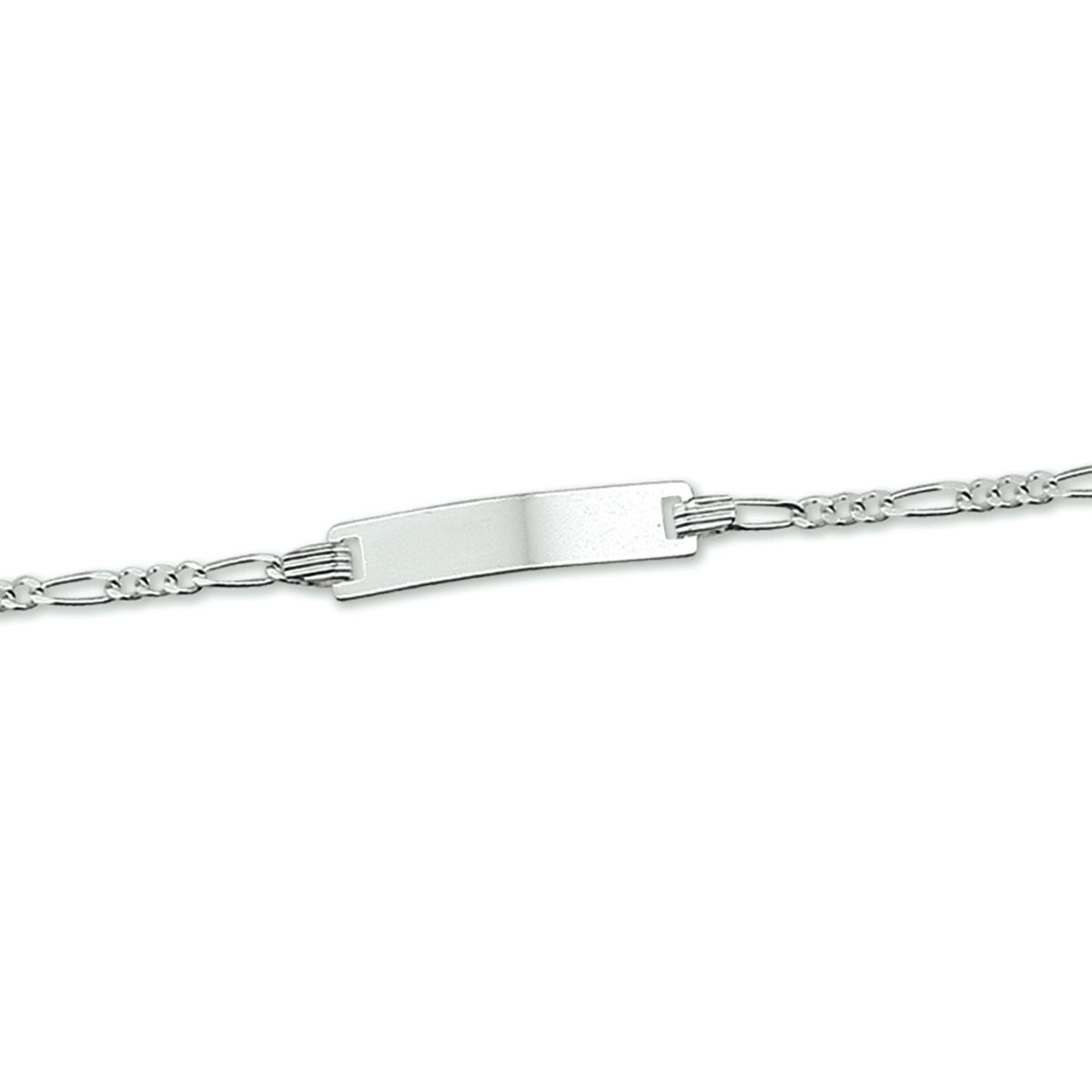 De zilveren gerhodineerde graveerarmband is een verfijnd sieraad, vervaardigd uit 925 sterling zilver en voorzien van een rhodiumlaag. Met een breedte van straalt deze armband elegante eenvoud uit. Draag dit stijlvolle juweel solo of combineer met andere zilveren accessoires voor een complete look. Geschikt voor 9-11 jaar.