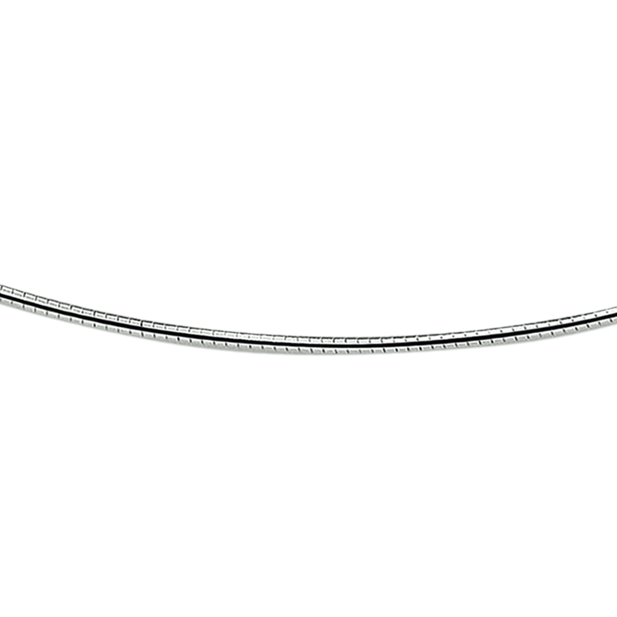 Gerhodineerd zilveren omega collier met een draaglengte van 42cm en een extensie van 3cm. Uitgevoerd met een karabijn sluiting. De schakelbreedte is 1.6mm.