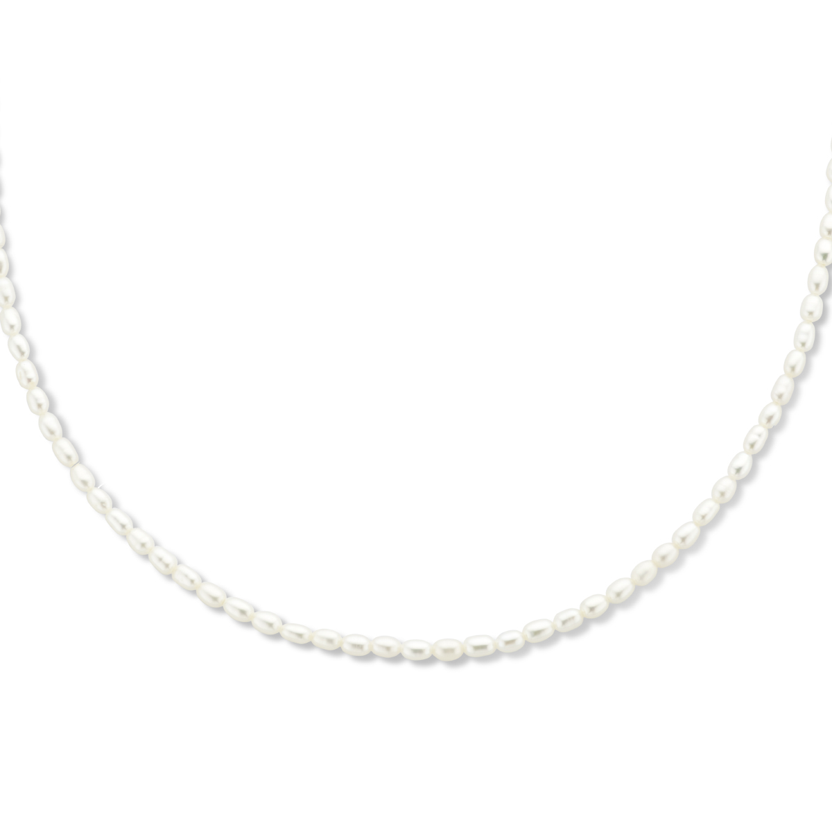 Gerhodineerd 925 zilveren collier met zoetwaterparels. Het collier heeft een draaglengte van 40cm en een extensie van 5cm. Uitgevoerd met een karabijn sluiting.