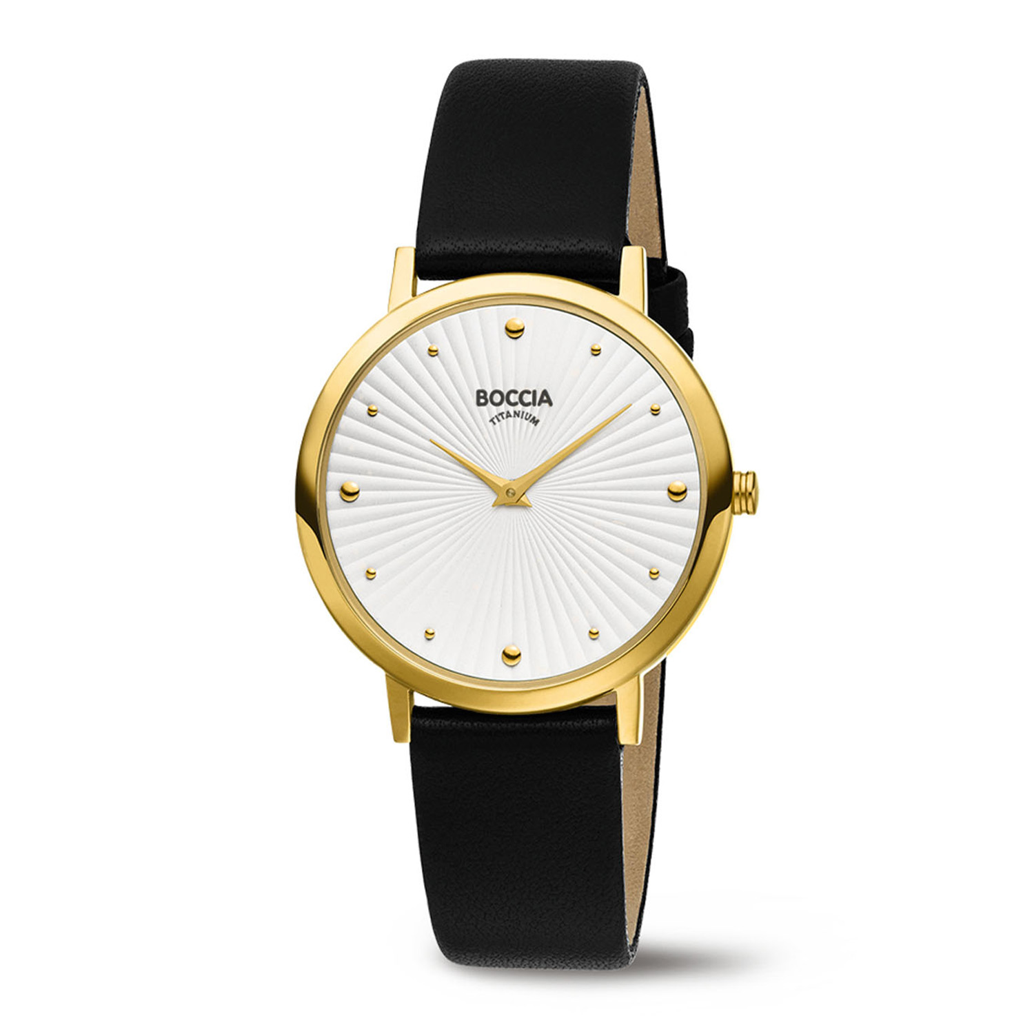 Boccia Titanium 3365-03 Dames 
Dit dameshorloge van Boccia heeft een klassieke uitstraling. De 3365-03 heeft een ronde goudkleurige titanium horlogekast met een diameter van 34mm met een witte bewerkte wijzerplaat met een fijne uursaanduiding. Aan de titanium kast zit een zwarte lerenband met een gespsluiting. Het horloge heeft een mineraalglas en is 5ATM. Of je nu klassiek of chique gekleed gaat, dit horloge past bij elke outfit en iedere gelegenheid!

HET MERK
Boccia Titanium is het titanium merk van Nederland, dat zijn oorsprong in Duitsland vindt en is opgericht in het jaar 1992. Ontwikkeld door internationale ontwerpers. Alle titanium componenten van de BOCCIA TITANIUM collectie zijn gemaakt van 99,7% puur titanium; het bijzondere materiaal. Het is licht in gewicht, neemt de temperatuur van de huid aan en is zeer huidvriendelijk. Bovendien is het corrosie- en temperatuurbestendig.

SPECIFICATIES
- Mineraalglas
- Ronde titanium horlogekast, Ø 34mm
- Zwarte lerenband
- Witte wijzerplaat 
- 5ATM