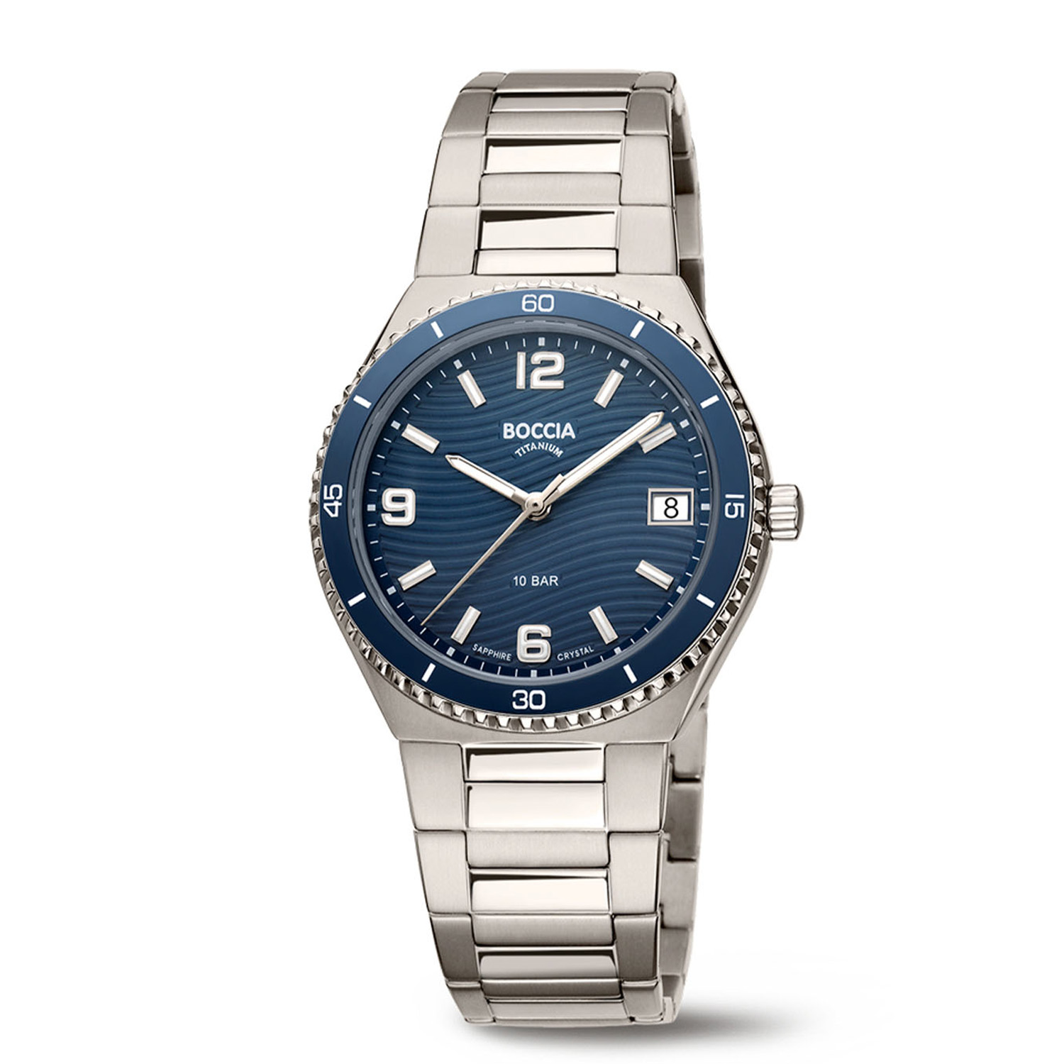 Boccia Titanium 3367-02 Dames Titanium
Dit dameshorloge van Boccia heeft een sportieve uitstraling. De 3367-02 heeft een ronde titanium horlogekast met een blauwe keramieke bezel en een blauwe bewerkte wijzerplaat met datum en duidelijke uursaanduiding. Aan de titanium kast zit een titanium band met een vouwsluiting. Het horloge heeft een doorsnee van 36mm, een saffierglas en is 10ATM. Of je nu klassiek of chique gekleed gaat, dit horloge past bij elke outfit en iedere gelegenheid!

HET MERK
Boccia Titanium is het titanium merk van Nederland, dat zijn oorsprong in Duitsland vindt en is opgericht in het jaar 1992. Ontwikkeld door internationale ontwerpers. Alle titanium componenten van de BOCCIA TITANIUM collectie zijn gemaakt van 99,7% puur titanium; het bijzondere materiaal. Het is licht in gewicht, neemt de temperatuur van de huid aan en is zeer huidvriendelijk. Bovendien is het corrosie- en temperatuurbestendig.

SPECIFICATIES
- Saffierglas
- Ronde titanium horlogekast, Ø 36mm
- Titanium schakelband
- Blauwe wijzerplaat 
- 10ATM