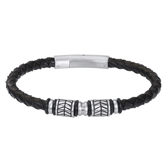 IXXXI Men armband zwart gevlochten leer met een mat zilveren sluiting. De iXXXi Men armband Dani is een dunne, subtiele, leren armband met matt-zilverkleurige details gemaakt van stainless steel. De zwartkleurige armband bestaat uit een gevlochten design met in het midden verschillende tribal bedels. De iXXXi herenarmband Dani is verkrijgbaar in de maten 19, 20 en 21. Mix en match met verschillende armbanden uit de iXXXi Men collectie en maak zo jouw look compleet!