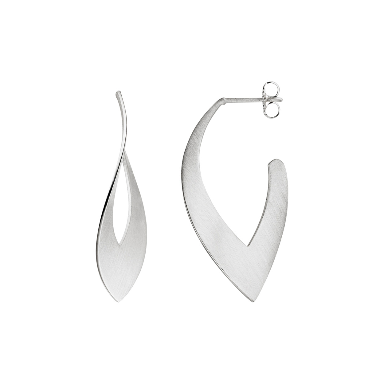 Elegante zilveren oorstekers. Deze oorsieraden passen perfect bij casual als formele gelegenheden