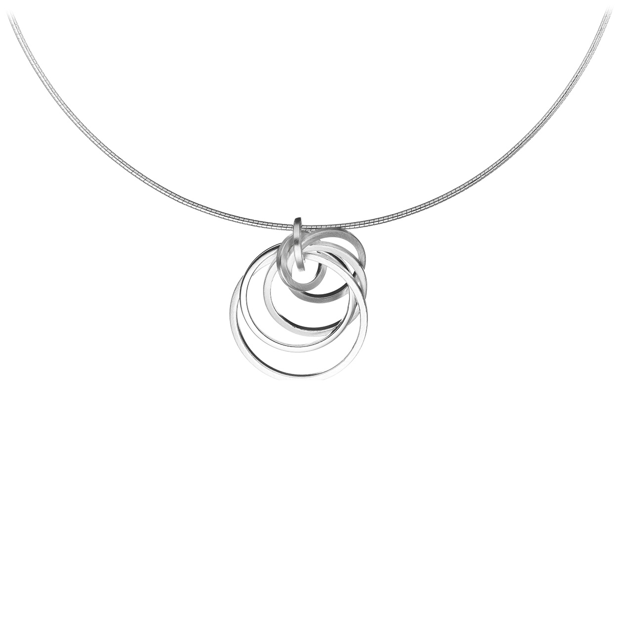 Deze hanger is exclusief collier.

Een prachtige, zilveren hanger met 5 cirkels. Ideaal voor zowel dagelijkse als bijzondere gelegenheden.