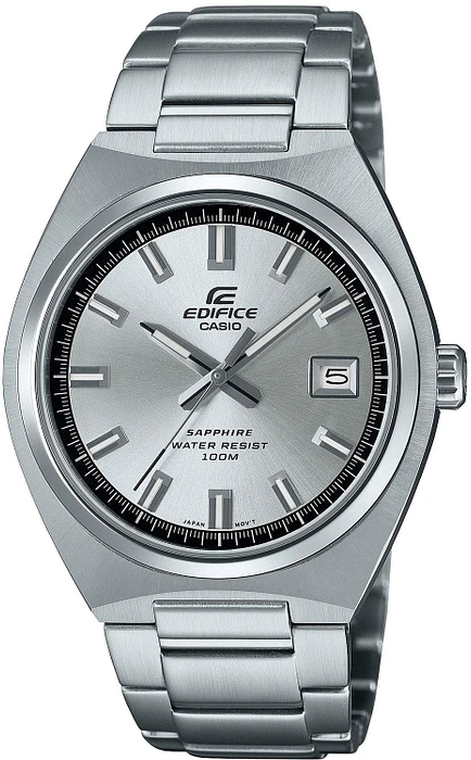 Een analoog EDIFICE motorsportuurwerk met wijzers voor uren, minuten en seconden, geïnspireerd op de klassieke sportauto.

De slanke, spiegelende lunette en ronde roestvrijstalen kast met een stralende haarlijn vormen een unieke combinatie voor een klassieke look met een solide uitstraling. De wijzerplaat van de EFB-109D-1A is glanzend zwart, geaccentueerd met een vleugje rood op de secondewijzer. De blauwe wijzerplaat van de EFB-109D-2A en de zilveren wijzerplaat van de EFB-109D-7A zijn elk afgewerkt met een zonnestraalontwerp met fijne lijnen die vanuit het midden naar buiten stralen.

Met de stevige roestvrijstalen band, het saffierglas en de 10-bar waterdichtheid ben je klaar voor alles wat er op je pad komt.

Deze sportieve, klassieke chronograaf neemt je in een fractie van een seconde mee van informele settings naar zakelijke bijeenkomsten.