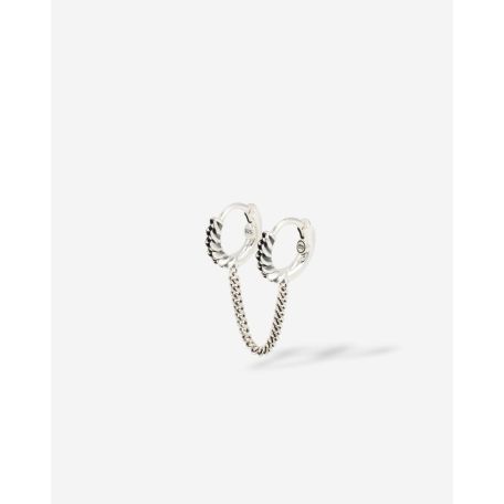 De Buddha to Buddha 407 Nathalie Hoops Double Linked zijn oorbellen van zilver. ZDraag deze elegante zilveren oorbellen als blikvanger bij zowel casual als formele outfits voor een verfijnde, tijdloze uitstraling.