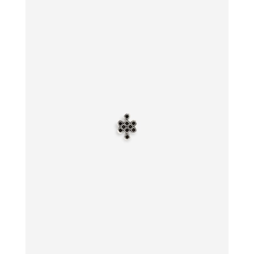Het Knopje Endless Knot Flatback in gerecycled 925 sterling zilver symboliseert eeuwige verbinding en de verwevenheid van levenservaringen. Dit gedetailleerde ontwerp toont de eindeloze knoop, een symbool van eenheid, oneindige liefde en de cyclus van het leven. Let op: Vanwege hygiënische overwegingen kan dit artikel niet geretourneerd of omgeruild worden zodra de verpakking geopend is.