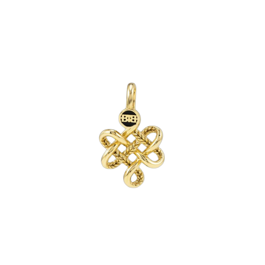 De Endless Knot Hanger XS is een meesterwerk van betekenis en ontwerp. Deze elegante hanger symboliseert een oneindige verbinding. Het tijdloze ontwerp, geïnspireerd door het eeuwenoude symbool van de eindeloze knoop, viert harmonie, continuïteit en oneindigheid. Ontworpen in Amsterdam en handgemaakt in Zuid-Oost Azië van gerecycled zilver met een premium gold plating (3.0 micron dik). De plating is gemiddeld 5 maal dikker dan reguliere gold plated items.
