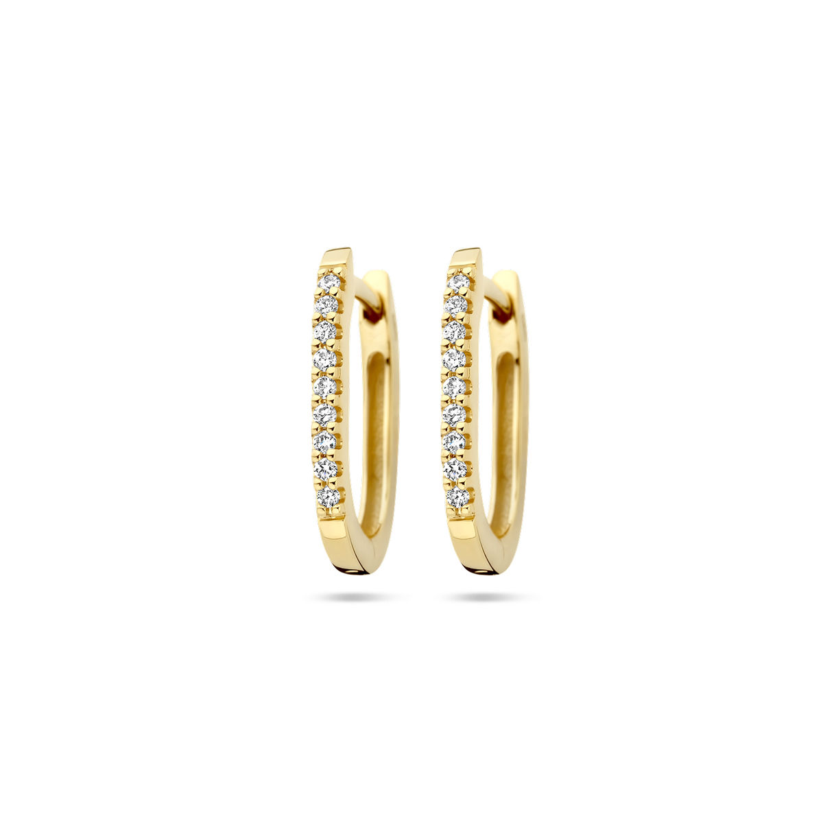 14k Geelgouden klapoorringen uitgevoerd met een schitterende diamant rij. De oorringen hebben een breedte van 1.5mm.