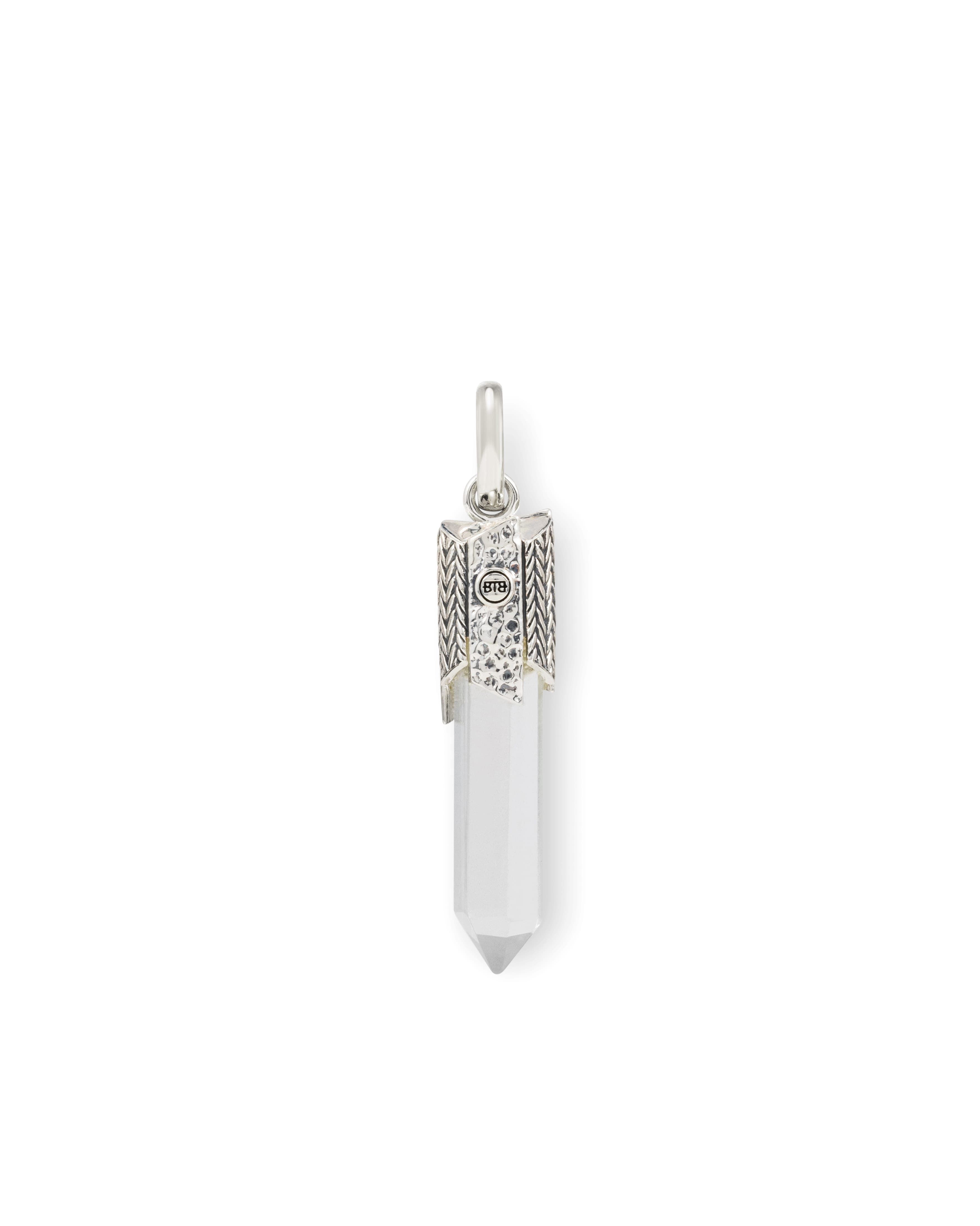 De Hanger Edelsteen Bergkristal is een hoogwaardige hanger met spirituele waarde. Deze hanger is vervaardigd van duurzaam gerecycled 925 sterling zilver en bevat een zorgvuldig geselecteerde en gepolijste Bergkristal. Bergkristal staat bekend om zijn energie-versterkende en helende eigenschappen en geeft je helderheid en focus wanneer je hem draagt. Elke steen is uniek en door ambachtslieden gemaakt tot een sieraad.