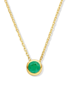 Beschrijving
Deze Swing Jewels SWBN01MAY-Y 14k gouden geboortesteen ketting van de maand mei heeft haar eigen kracht en past bij de maand waarin jij geboren bent! Elke maand heeft zijn eigen kleurrijke edelsteen. De geboortesteen van de maand mei is smaragd. Deze groene edelsteen wordt door sommigen beschouwd als een heilige steen. Het dragen van de steen wordt ook geassocieerd met wijsheid en geduld. Ben je geboren in mei? Wat een geluk! Leuk om meerdere geboortekettingen samen te dragen van bijvoorbeeld jezelf en je kindje of geliefde. Bestel snel deze ketting en ervaar het magische effect! 