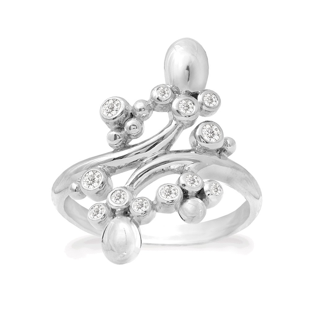 De Rabinovich Ring - Ballroom Maat 54, is een elegante sieraad. Draag deze schitterende ring als een opvallend accessoire bij chique outfits of voor speciale gelegenheden. Combineer hem met andere zilveren sieraden voor een verfijnde look. Perfect om een vleugje glamour toe te voegen aan uw ensemble.