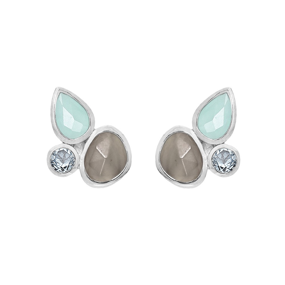 De Rabinovich Oorknop - Belvedere 82205056, biedt een verfijnde en tijdloze uitstraling, dankzij zijn elegante ontwerp. Deze oorknopjes zijn perfect voor zowel dagelijkse outfits als speciale gelegenheden. Combineer ze met opgestoken haar of een elegante halslijn om hun schittering te benadrukken. Voeg ze toe aan je collectie voor een vleugje elegante eenvoud.