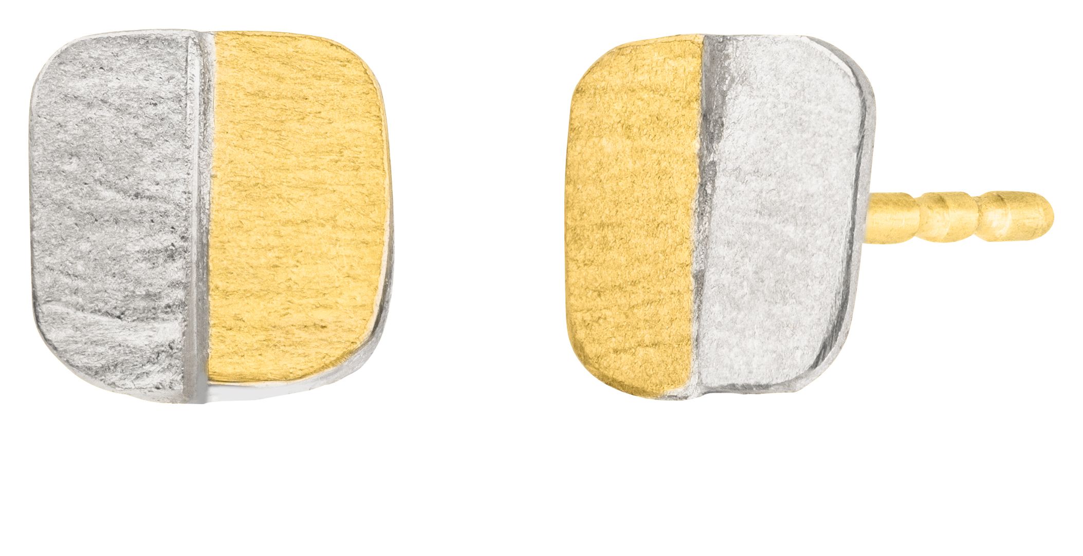 MANU Schmuck is een sieradenmerk van Duitse afkomst en zij ontwerpen hun sieraden in zilver en 22 karaat goud. De warme kleur van het 22 karaat goud geeft de sieraden extra cachet en een exclusieve afwerking mee.