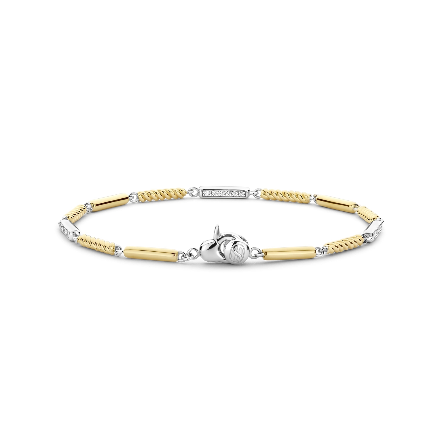 De TI SENTO armband 23069ZY verrijkt je elegantie met een stralende combinatie van luxe materialen en tijdloos design. Deze armband heeft afwisselend sterling zilveren schakels en vergulde schakels, waarvan sommige zijn verfraaid met delicate pavé-set cubic zirconia accenten, terwijl andere een speelse touwstructuur tonen. De armband is vervaardigd uit premium 925 sterling zilver en verguld. Perfect in lijn met de gloed van warme zomerdagen, voegt dit stuk verfijning en sprankeling toe aan elk ensemble. Of je nu geniet van een zonnige middag of een glamoureuze avond, de uitstekende afwerking en het harmonieuze ontwerp maken het een veelzijdig accessoire.