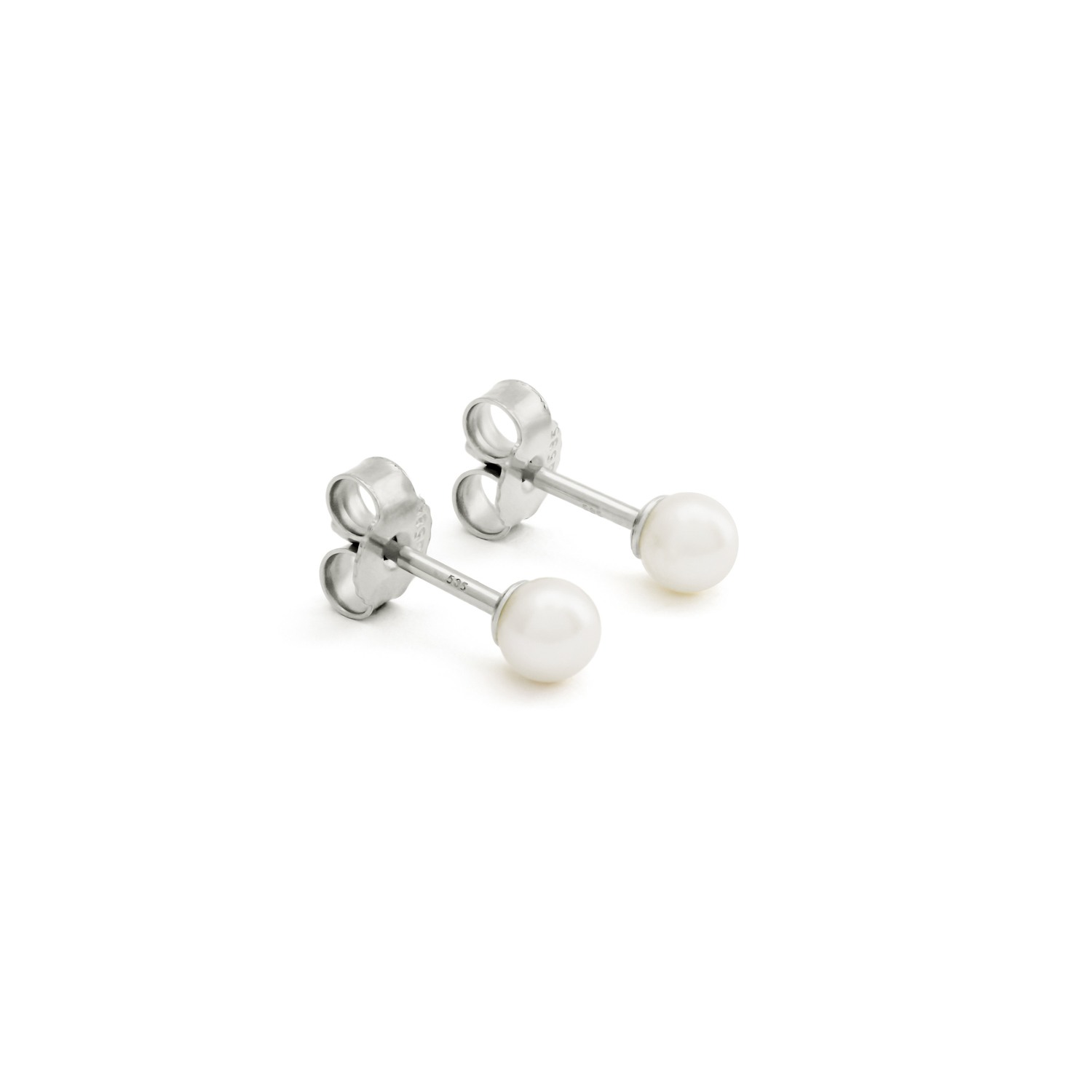 Zilveren oorstekers met parel 4.25mm