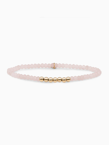 Als je op zoek bent naar een mooie finish voor je look, zoek dan niet verder. De Rose Quartz Universe armbanden zitten fijn om je pols. Draag de armband alleen óf stack deze met andere Sparkling armbanden voor een statement look